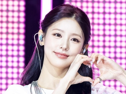 「歌の上手い歌手になりたい」i-dle・ミヨン、3年6カ月ぶりにソロカムバック!新たな挑戦で見せた進化【PHOTO】