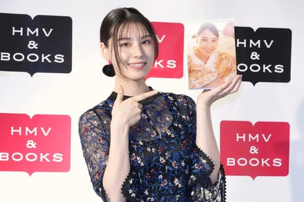 相楽伊織、2026年のカレンダー発売に喜び!「満足のいく1冊になりました」