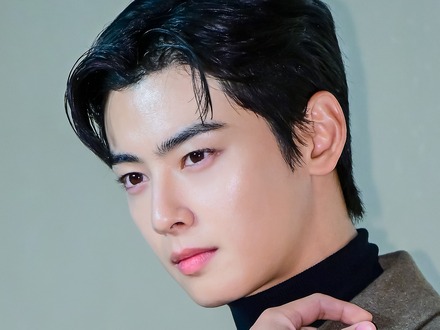 ASTRO・チャウヌ、兵役中もファン想い!新ソロ曲MVティザーで傷メイクをして尖った一面を披露