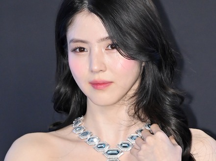 女優ハン・ソヒ、タトゥーがまた復活? 上半身に2、恥骨部に1を披露【PHOTO】