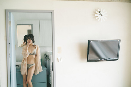 SKE48・入内嶋涼1st写真集『(タイトル未定)』撮影/時永大吾（C）ゼスト