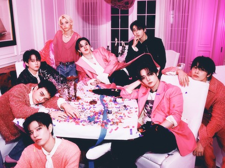 Stray Kids、新AL『DO IT』発売初週に“ダブルミリオン”達成！圧倒的パワーを証明