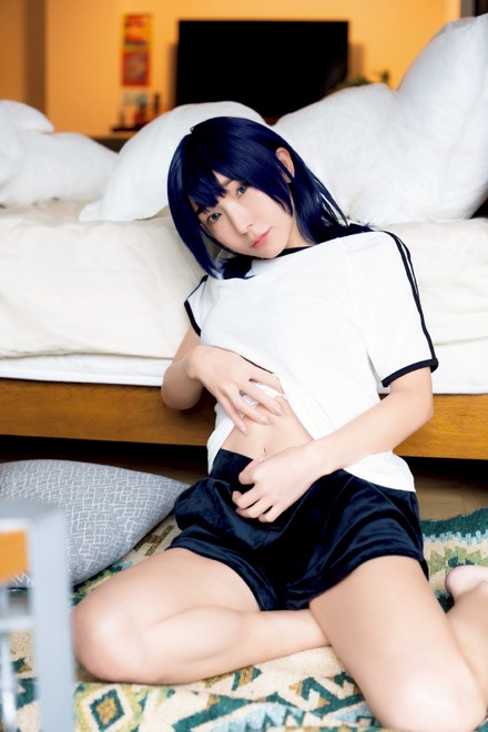 加護亜依『週刊ヤングマガジン』（撮影:LUCKMAN 掲載:ヤングマガジン/ヤンマガ Web）