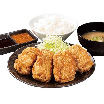 からやま定食(4個)　通常価格790円(税込869円)→感謝祭価格590円(税込649円)