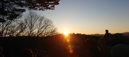 山頂からの日の出(2024年撮影)