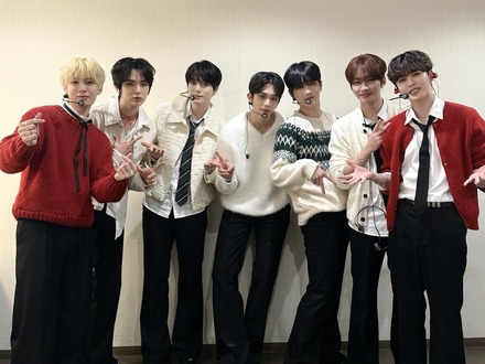 EPEX、日本FC創設2周年を祝福!東京で記念ファンミーティング開催 多彩なステージに大歓声