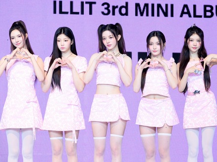 ILLIT、『CDTV ライブ!ライブ!』でヒット曲『Almond Chocolate』を披露!最新曲も話題