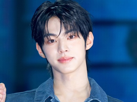 「遭遇したかった」TWS・ドフン、“変装なし”で東京のイルミネーションを満喫!オフショットに注目【PHOTO】