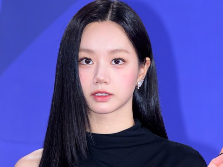 “ドロ沼破局”を乗り越え、今年はダンサーとの熱愛説が浮上　女優ヘリが1年を振り返る「最高ではなくても…」