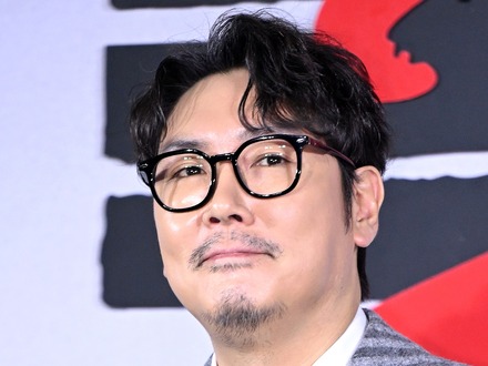 俳優チョ・ジヌンは引退を宣言　少年時代の犯罪歴を初報した記者の告発事件、ソウル警察庁に割り当て