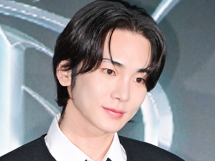 出演番組降板へ…SHINee・キー、違法医療疑惑の“点滴師”との関係に公式コメント「深く反省」【全文】