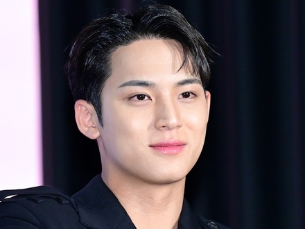 「新たな聖地誕生」SEVENTEEN・ミンギュ、一蘭＆ドンキに降臨！日本観光楽しむオフショットが話題【PHOTO】