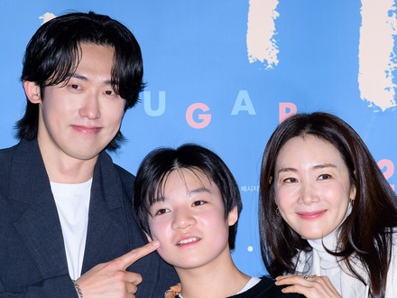 50歳チェ・ジウが“11歳下”俳優と夫婦役も「気まずさはありませんでした」　糖尿病の息子の母役に