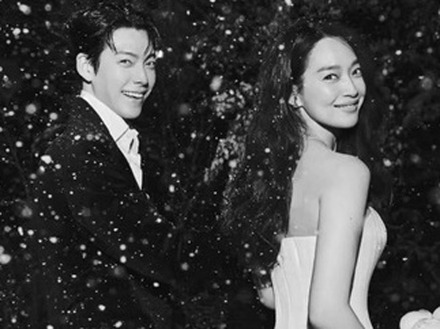 初雪が演出した最高の一枚シン・ミナ＆キム・ウビン、10年愛のウェディング秘話