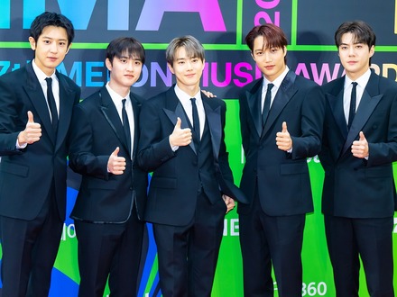 EXO、“2年6カ月ぶり”カムバックをファンと祝う！8thフルアルバム『REVERXE』ショーケース開催決定