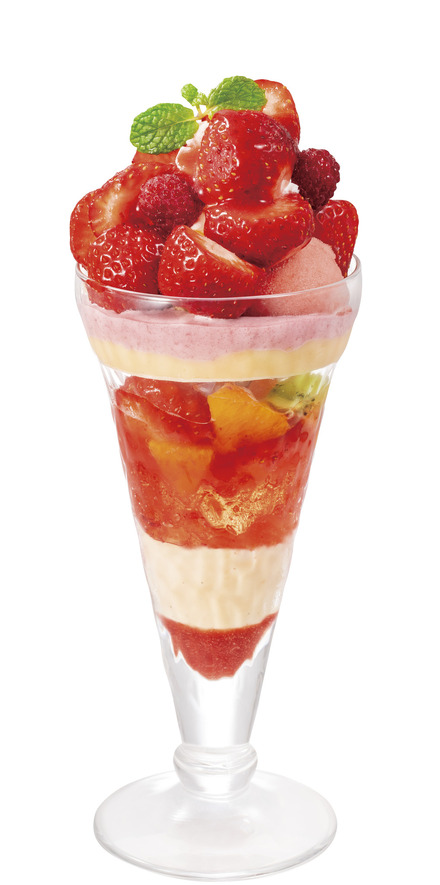 あまおうのフルーツマチェドニアサンデー（税込1,969円）