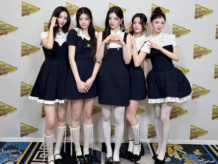 ILLIT、『年間ミュージックアワード』に2年連続出演！『Almond Chocolate』『Magnetic』スペシャルメドレー披露