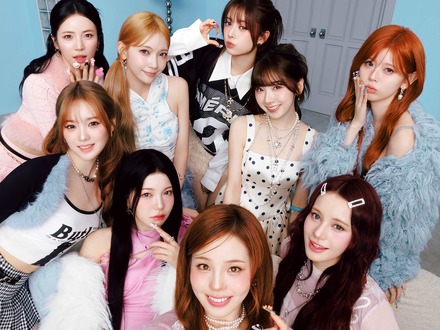 NiziU、メンバー9人の個人インスタ開設!気になるアカウント名は? 2026年の活動示唆するムービー公開も