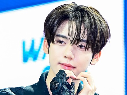 ZB1の“末っ子”ハン・ユジン、バラエティセンス全開！端正なビジュアルに韓国人気ゲイタレント大絶賛