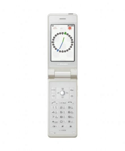 　NTTドコモは9日、コンパクトでシンプルなスリムボディの「docomo STYLE series L-03B」を12日より発売すると発表した。