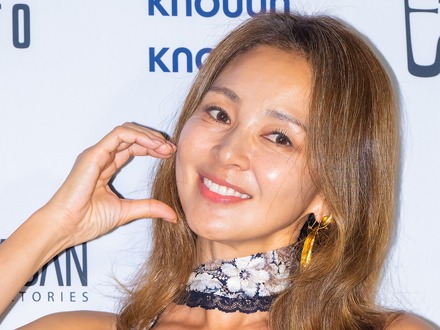 秋山成勲の妻SHIHO、韓国でのモデル仕事のギャラ事情とは？日本と「2～3倍」の差