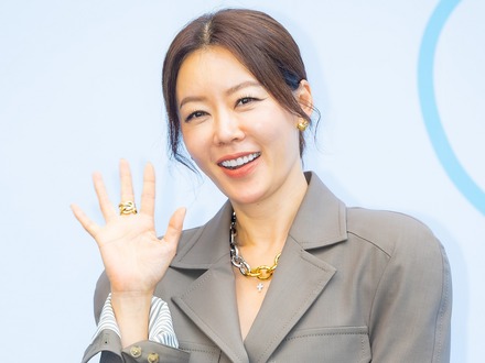 「すでに数年前から夫婦としては相性が合わず、一緒に行動していない」カナダ在住の韓国女優、別居を告白