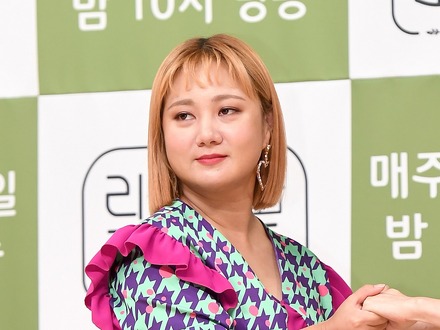 “涙の通話”を公開して同情を誘った？ 各種疑惑で追い込まれた韓国タレントの騒動、時間とともに迷走する本質