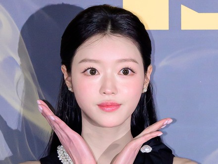 「もしかしてすっぴん…？」“美しい顔100人”にも選ばれたユア、オフ感あふれる飾らない表情にドキッ