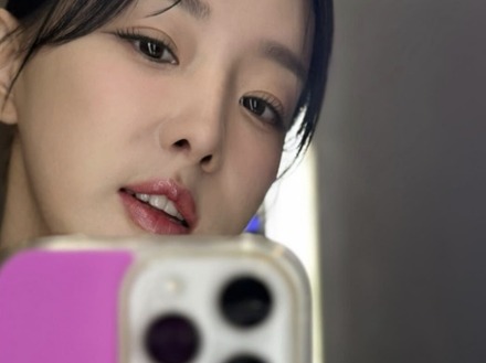 “豊胸疑惑”もあった韓国歌手のワンオペ育児に共感の声「これぞ現実」【PHOTO】