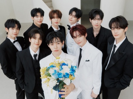 ZEROBASEONE、スーツ姿の“新郎ビジュアル”公開!ウェディングパーティー風コンセプトに反響続々