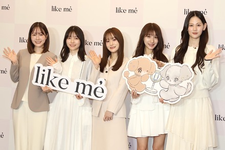 福岡みなみと所属ライバー【撮影：浜瀬将樹】