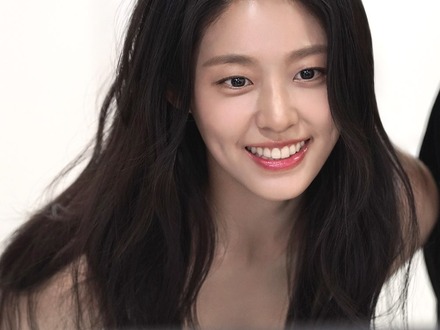 強烈な“濡れ場”シーンもあった『江南ブルース』にも出演、韓国アイドル女優の自然体近況ショット