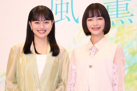 上坂樹里と三上愛【撮影:浜瀬将樹】