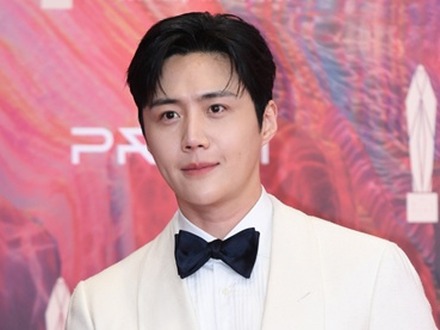 今度は『恋の通訳、できますか?』俳優に脱税疑惑が浮上…チャウヌと同じ所属事務所で波紋