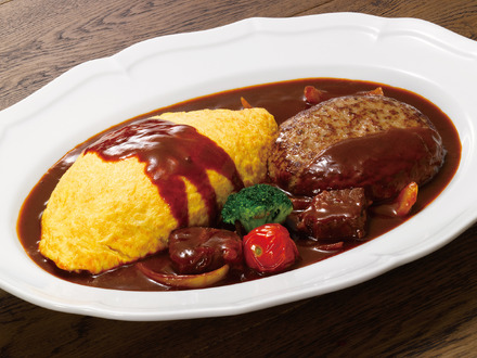 ロイヤルオムライス(ビーフシチュー)with黒×黒ハンバーグ(税込3,168円)