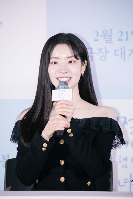 TWICE・ダヒョン、骨折で活動一時中止