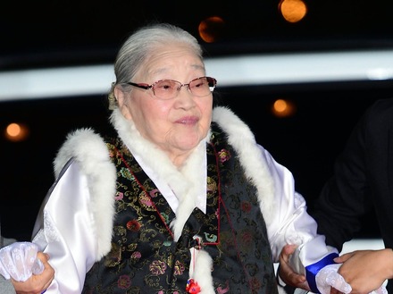 「財産を一銭たりとも相続させるつもりはない」と書き残すも認知症扱いされ…出演映画377本の韓国大女優、12周忌