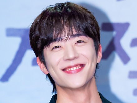 “ヒョプ様”チェ・ジョンヒョプも満面の笑顔 新ドラマ『君がきらめく季節に』制作発表会に登場