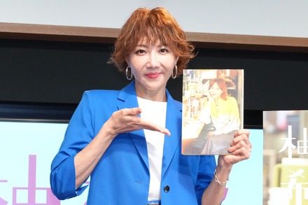 柚希礼音【撮影:小宮山あきの】