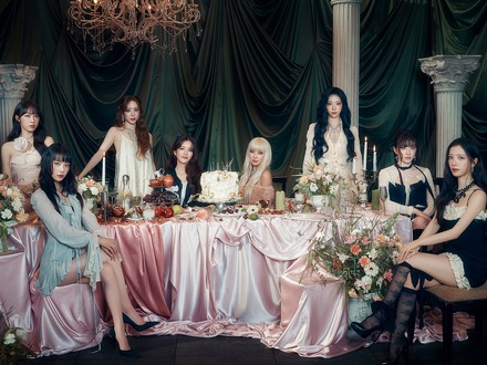 宇宙少女、デビュー10周年記念シングル『Bloom hour』MVティザー公開！幻想的な世界観に期待高まる