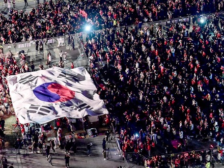 日本でも過半数が前向きな憲法改正、韓国では7割が「改憲賛成」と判明 1万2000人の大規模世論調査