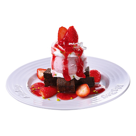 ストロベリーファッジサンデー（税込605円）