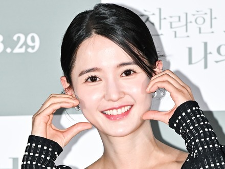 『太陽を抱く月』女優ナム・ボラ、13人きょうだいの長女からママに！妊娠中の大きなお腹を公開