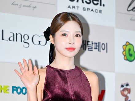 「ジェニー結婚」のニュースで驚かせた元アイドル…DIA出身イ・ソユルが結婚式を報告