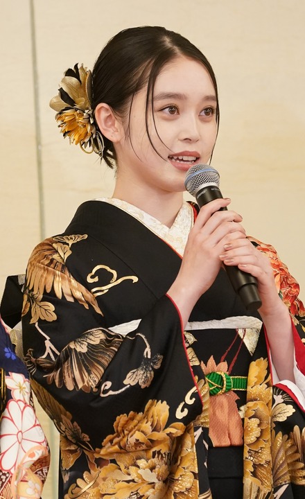 髙石あかり【写真：竹内みちまろ】