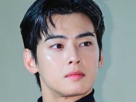 日本で写真展を開催するチャウヌ 巨額の脱税疑惑浮上後、初のイベント「日程に従って進めているだけ」