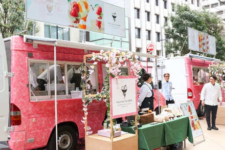 『SAKURA FES NIHONBASHI 2026』日本橋パフェスの様子【撮影／平木昌宏】