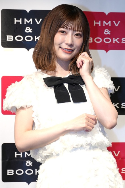 東村芽依【撮影：小宮山あきの】