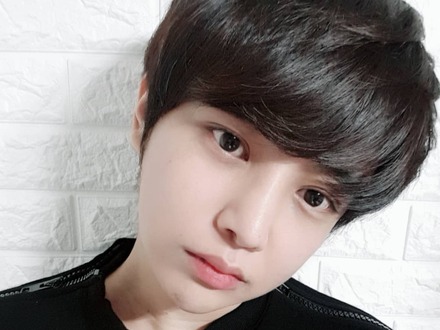 コロナ禍で治療の時期を逃したとも…31歳で亡くなった韓国“美男”タレント、6周忌