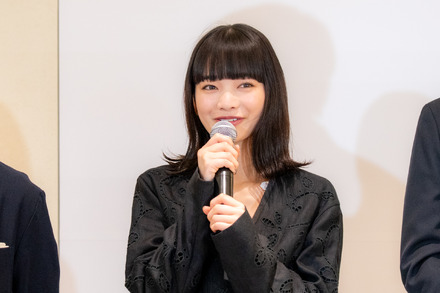 見上愛、間もなく朝ドラ『風、薫る』スタート！いまもドキドキ